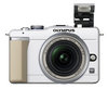 Фотография Olympus E-PL1 Kit 14-42 Цифровой фотоаппарат (цвет белый) Фото Olympus E-PL1 Kit 14-42 Цифровой фотоаппарат (цвет белый)